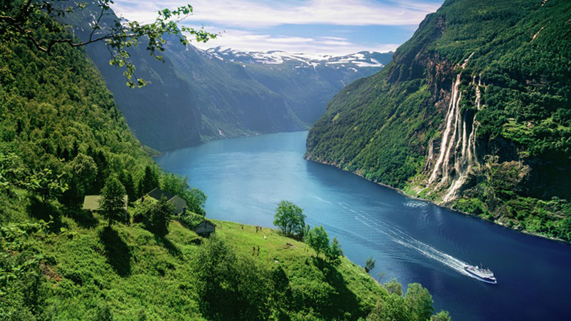 Norge med Hurtigruten